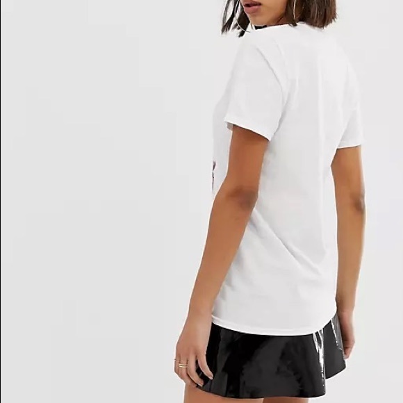 NWOT Missguided x Barbie graphic tee - Picture 4 of 6